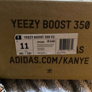 Yeezy 350 triple white